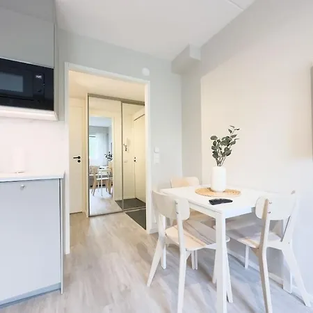 Apartment Saunallinen Ja Vastaremontoitu Moderni Huoneisto! Hyvat Loylyt! :) *